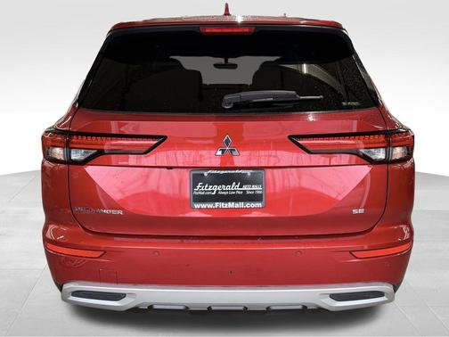 2022 Mitsubishi Outlander SE
