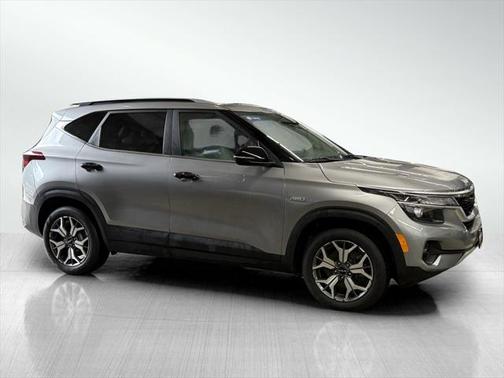 2022 Kia Seltos EX