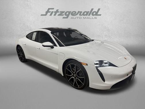 2022 Porsche Taycan Base