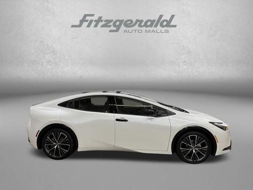 2024 Toyota Prius XLE