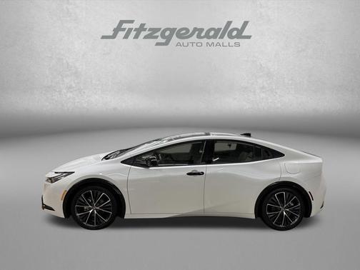 2024 Toyota Prius XLE