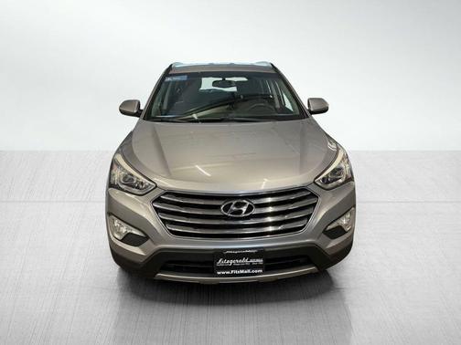 2016 Hyundai SANTA FE SE