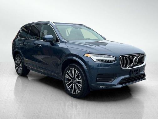 2020 Volvo XC90 T6 Momentum