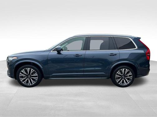 2020 Volvo XC90 T6 Momentum