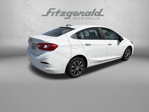 Summit White 2017 Chevrolet Cruze LS