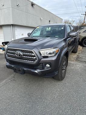 2016 Toyota Tacoma TRD Sport