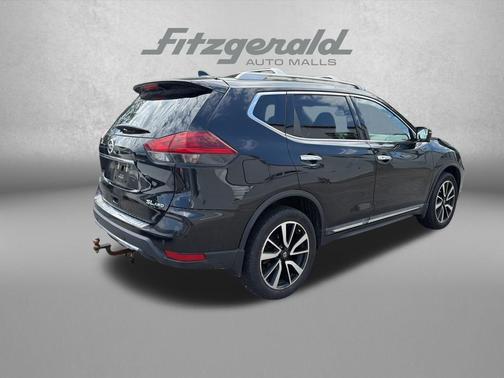 Magnetic Black Pearl 2020 Nissan Rogue SL