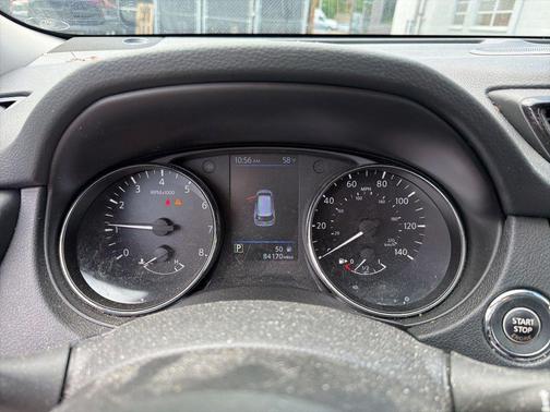 Magnetic Black Pearl 2020 Nissan Rogue SL