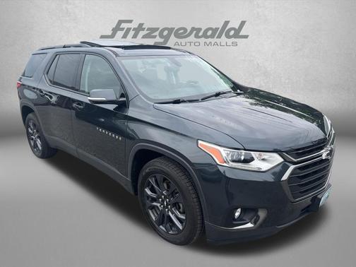 Graphite Metallic 2019 Chevrolet Traverse RS