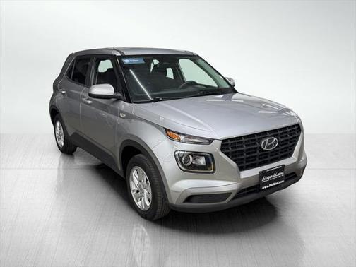 2024 Hyundai VENUE SE