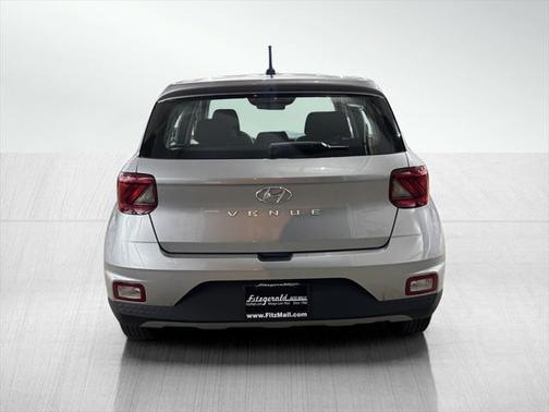 2024 Hyundai VENUE SE
