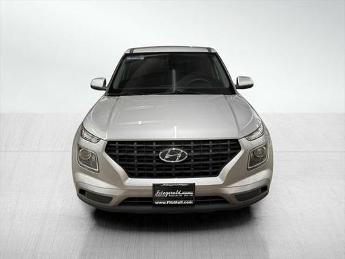 2024 Hyundai VENUE SE