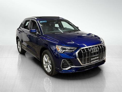 2023 Audi Q3 Premium 45 TFSI S line quattro Tiptronic