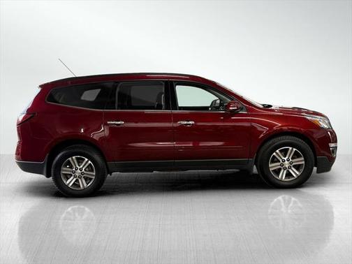 2017 Chevrolet Traverse 2LT