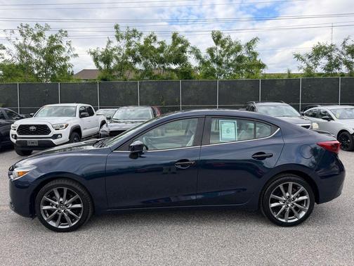 Deep Crystal Blue Mica 2018 Mazda Mazda3 Grand Touring