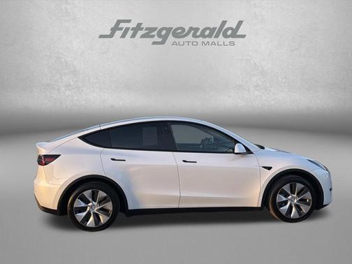 2023 Tesla Model Y Long Range Dual Motor All-Wheel Drive