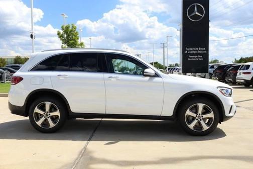2022 Mercedes-Benz GLC 300 
