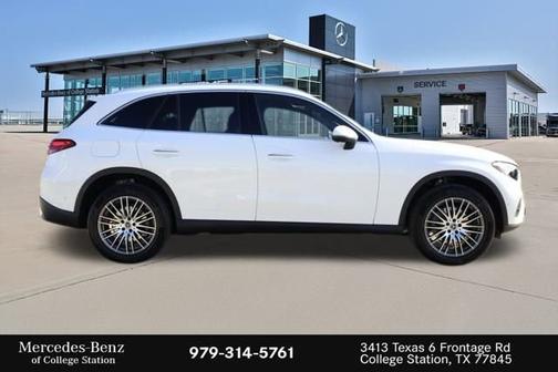 2025 Mercedes-Benz GLC 300 Base