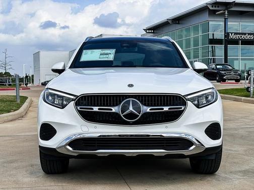 2025 Mercedes-Benz GLC 300 Base