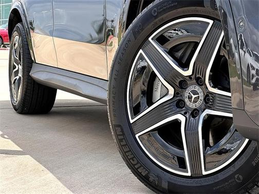 2024 Mercedes-Benz GLC 300 4MATIC