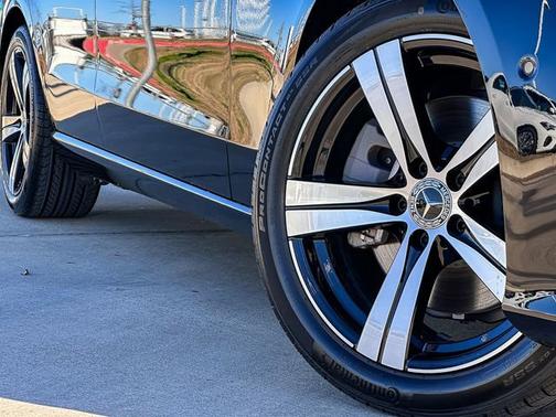 2025 Mercedes-Benz C-Class 