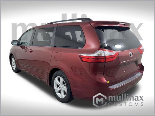 2015 Toyota Sienna LE