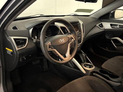 2015 Hyundai Veloster Base