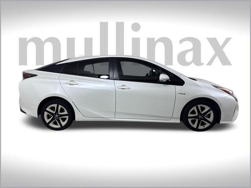 2016 Toyota Prius Four