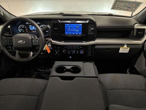 2025 Ford F-250 STX