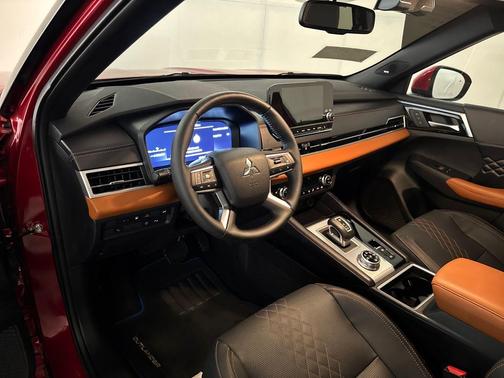 Diamond Red 2025 Mitsubishi Outlander PHEV