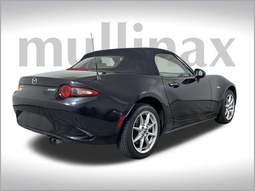 2016 Mazda MX-5 Miata Sport