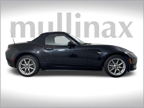 2016 Mazda MX-5 Miata Sport
