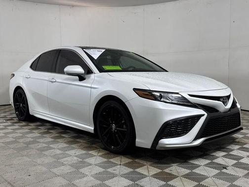 Wind Chill Pearl 2023 Toyota Camry XSE