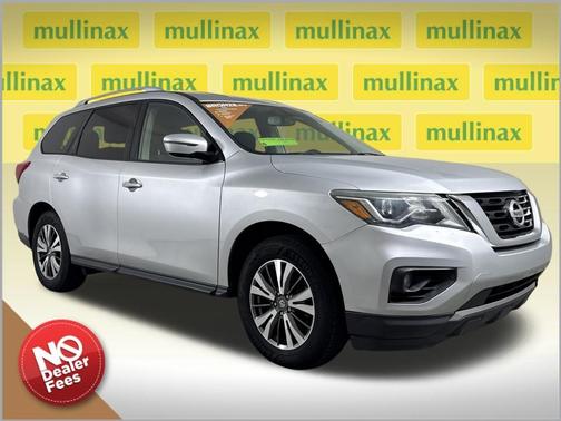 2018 Nissan Pathfinder SV