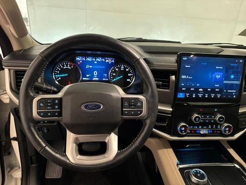 2023 Ford Expedition XLT