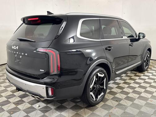Ebony Black 2024 Kia Telluride EX