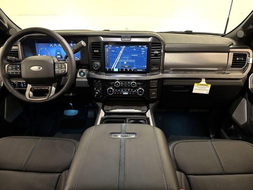 2025 Ford F-350 Platinum
