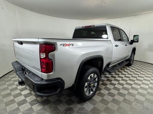 2023 Chevrolet Silverado 2500 Custom