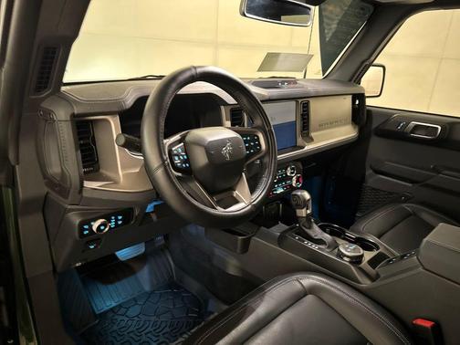 Eruption Green Metallic 2025 Ford Bronco Outer Banks