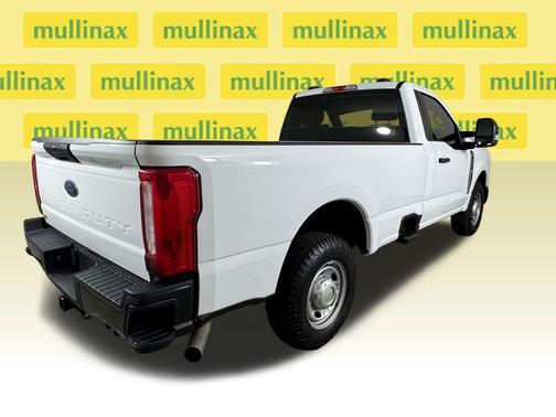 Oxford White 2024 Ford F-250 XL