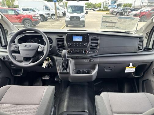 2025 Ford Transit-350 XL