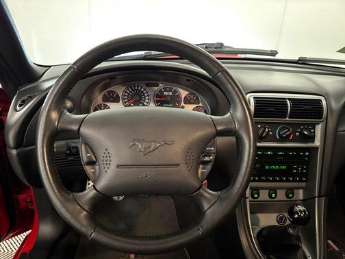 2003 Ford Mustang Mach I