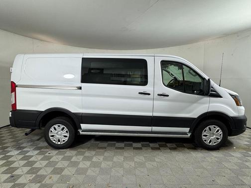 Oxford White 2025 Ford Transit-250 Base
