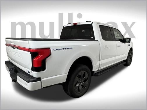 2024 Ford F-150 Lightning LARIAT