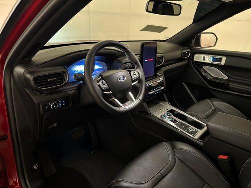 2024 Ford Explorer ST