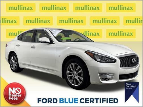2019 INFINITI Q70 3.7X LUXE