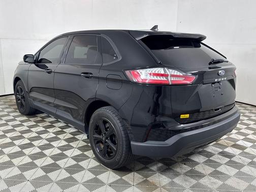 2023 Ford Edge SE