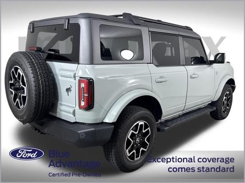 2023 Ford Bronco Outer Banks