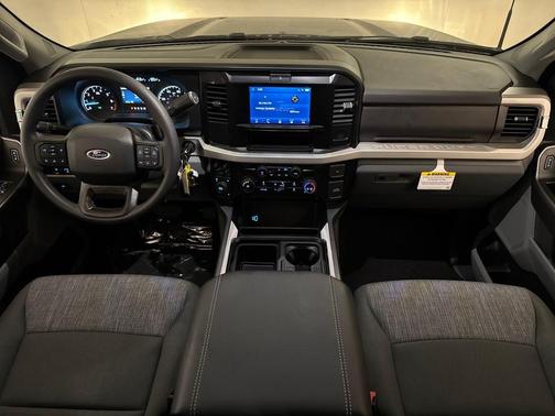 2025 Ford F-350 XLT