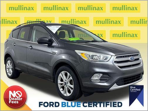 Magnetic Metallic 2017 Ford Escape SE